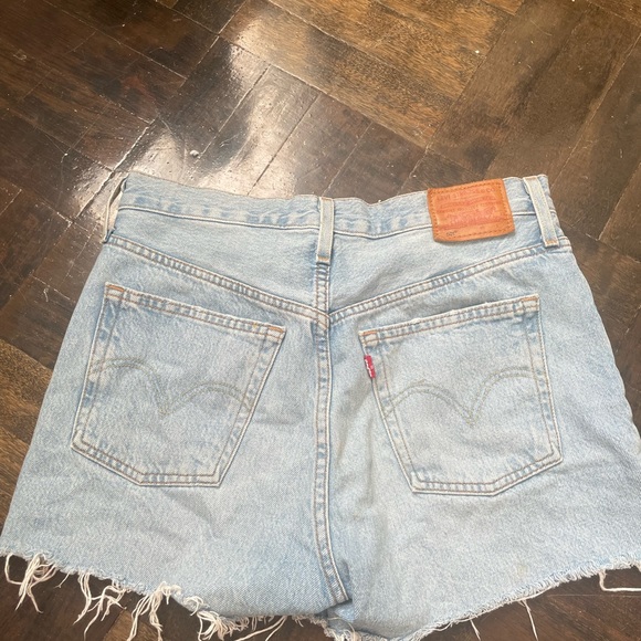 Levi’s 501 denim shorts - Picture 2 of 3